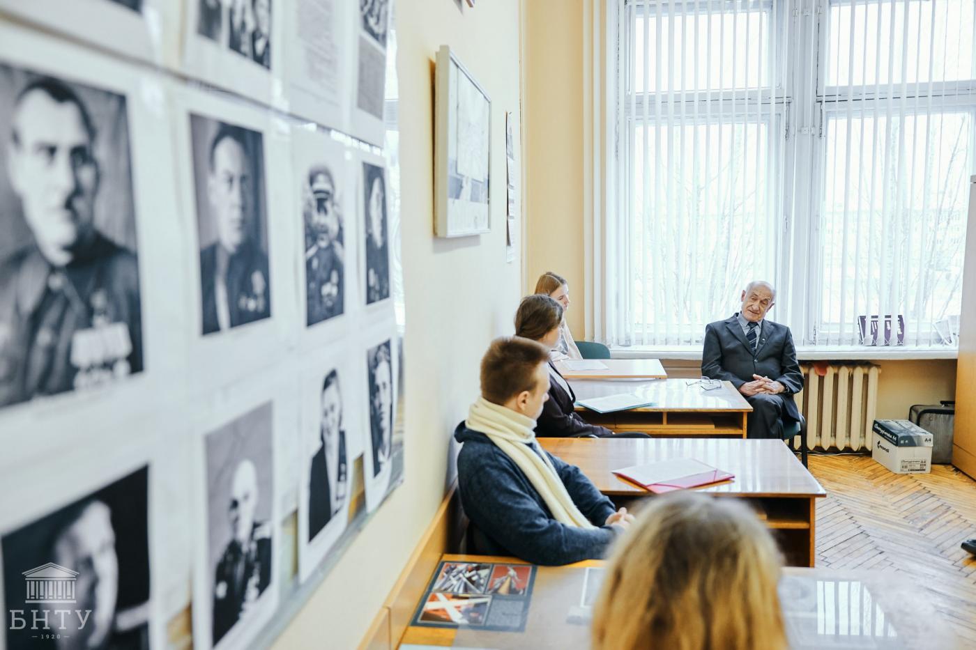 Круглый стол «К 20-летию преобразования БГПА в БНТУ» в рамках работы исторического клуба кафедры «История»